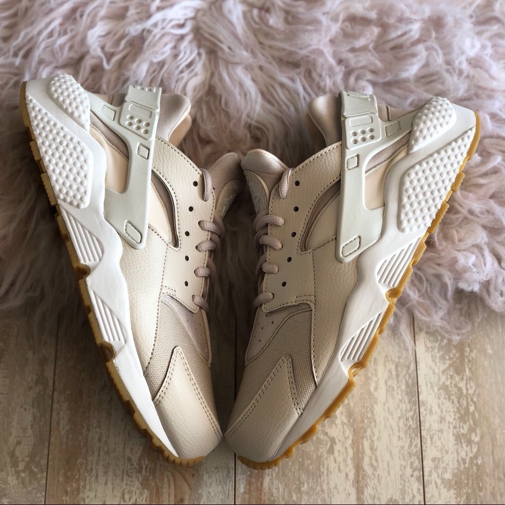 NWT Nike huarache run Rare - Picture 4 of 8